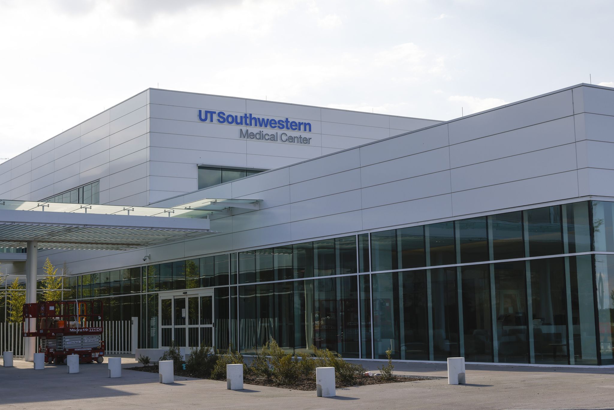 Utsw Biocenter UT Southwestern scientists treat genetic disease with designer molecule