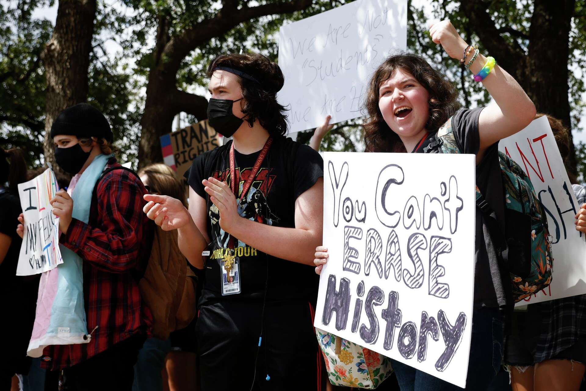 Grapevine students walk out in protest of 'transphobic' policies