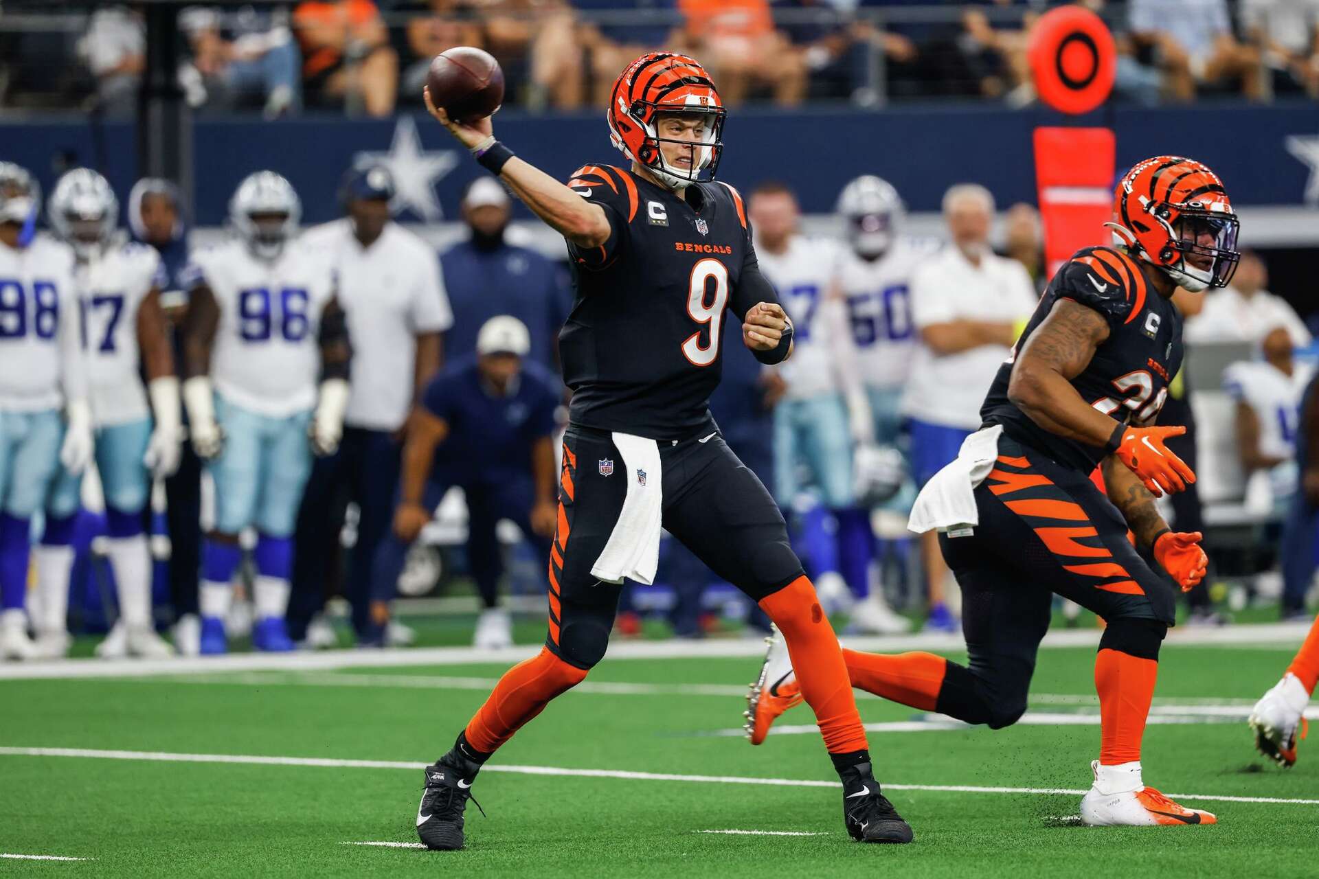 Joe Burrow, Bengals pose threat Cowboys haven't yet faced