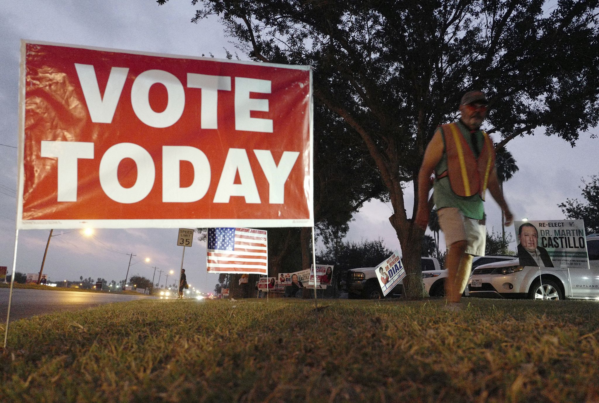 Texas early voting for presidential primary election begins