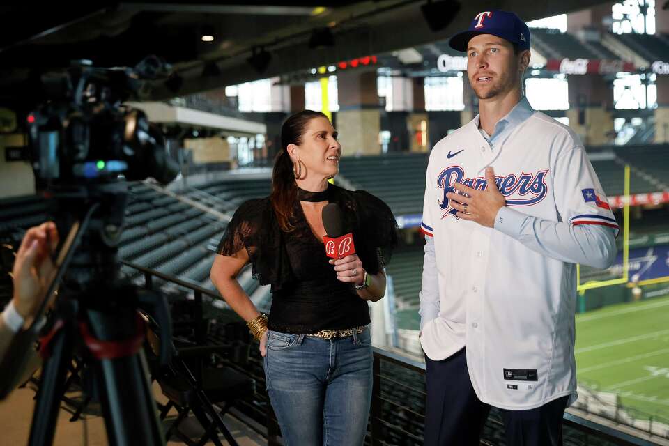 Texas Rangers Field Reporter Why Emily Jones will not be part of 2026 Texas Rangers broadcasts