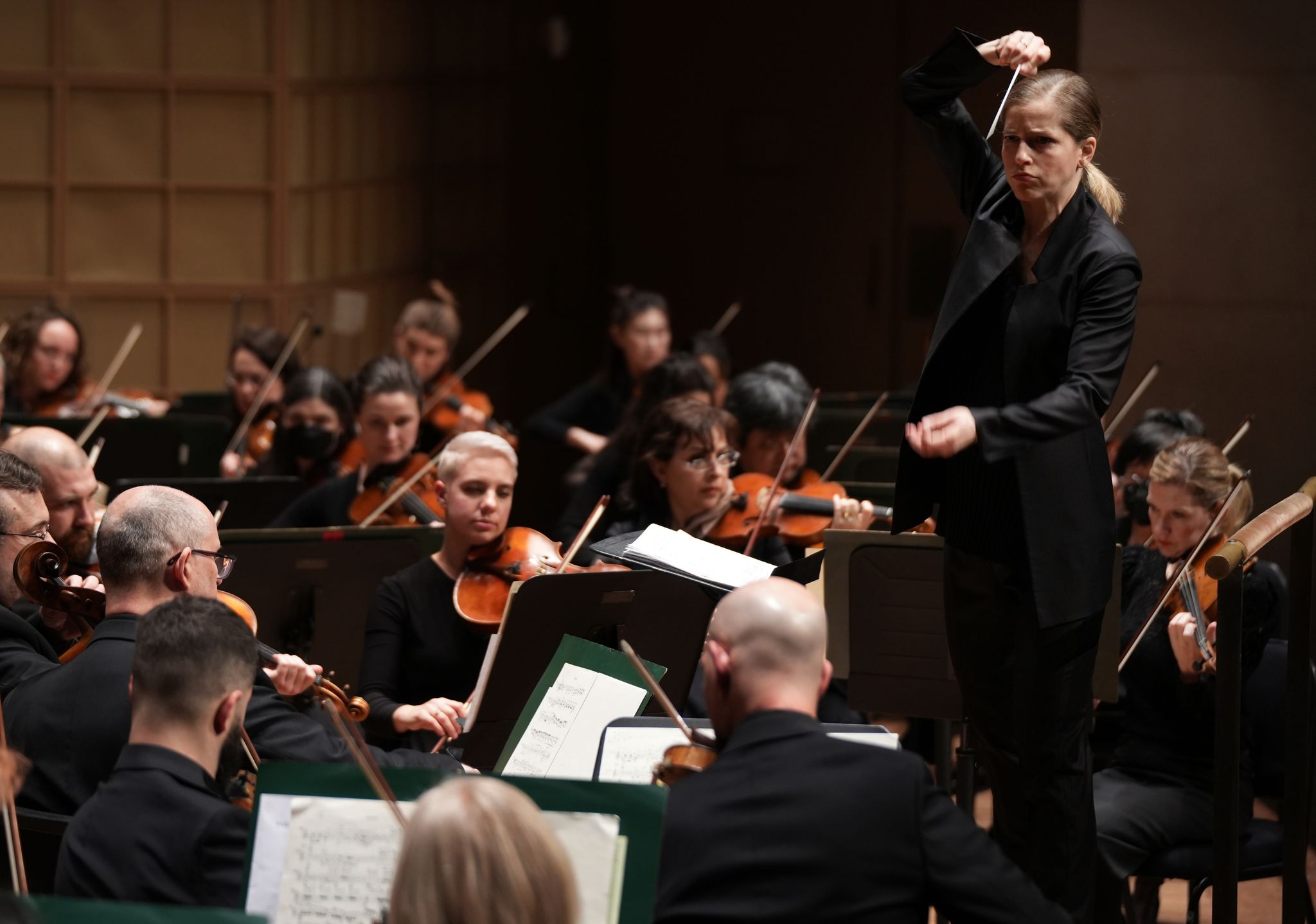 Review: Former Dallas Symphony assistant leads compelling concert