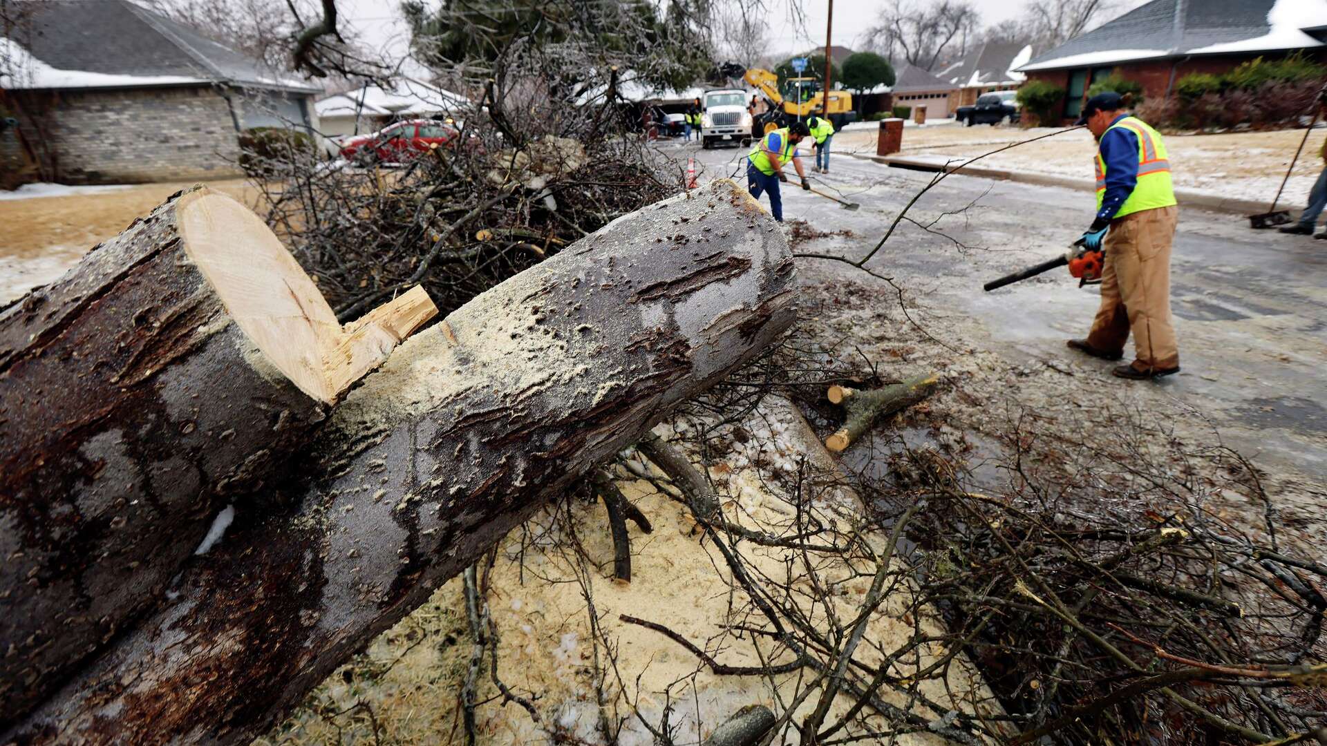 Thousands of Texans without power after winter storm