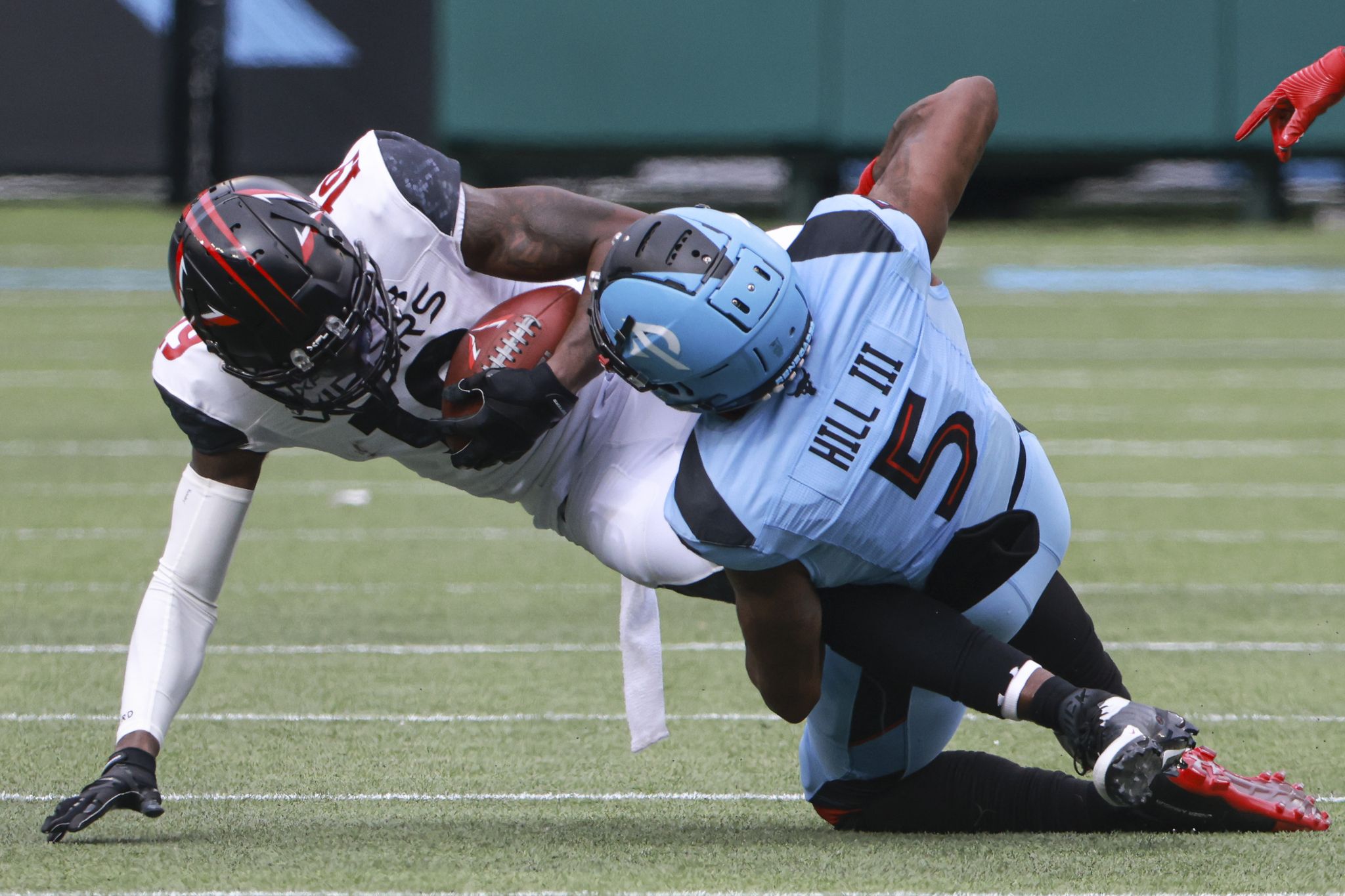 Hello, win column (and The Rock, too): See photos of the Arlington ...