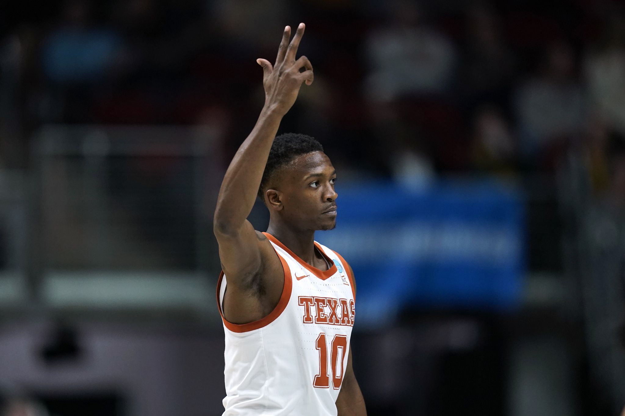 Spurs land undrafted Texas guard Sir'Jabari Rice on two-way deal