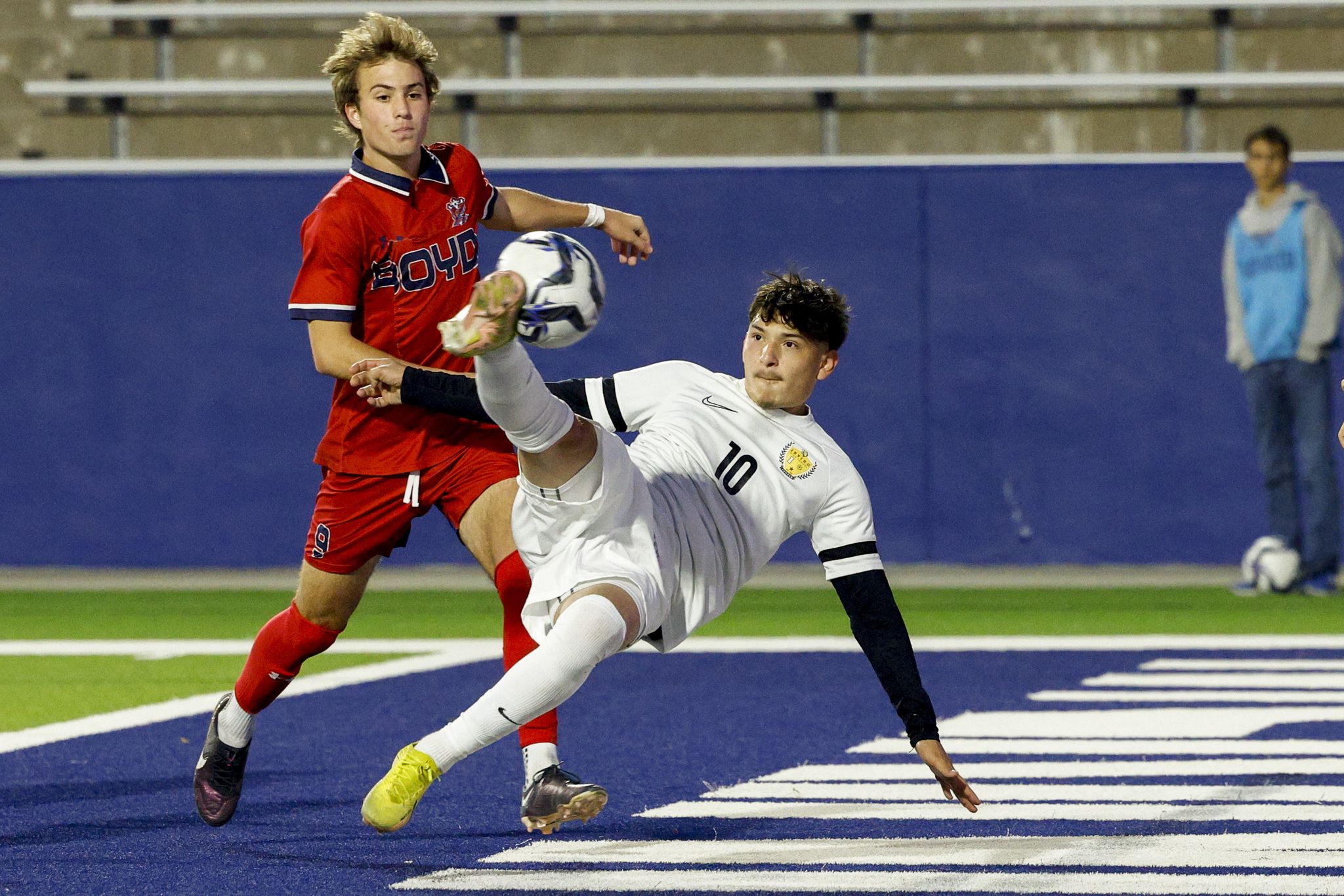 Soccer playoffs: Irving boys advance, Allen boys escape upset