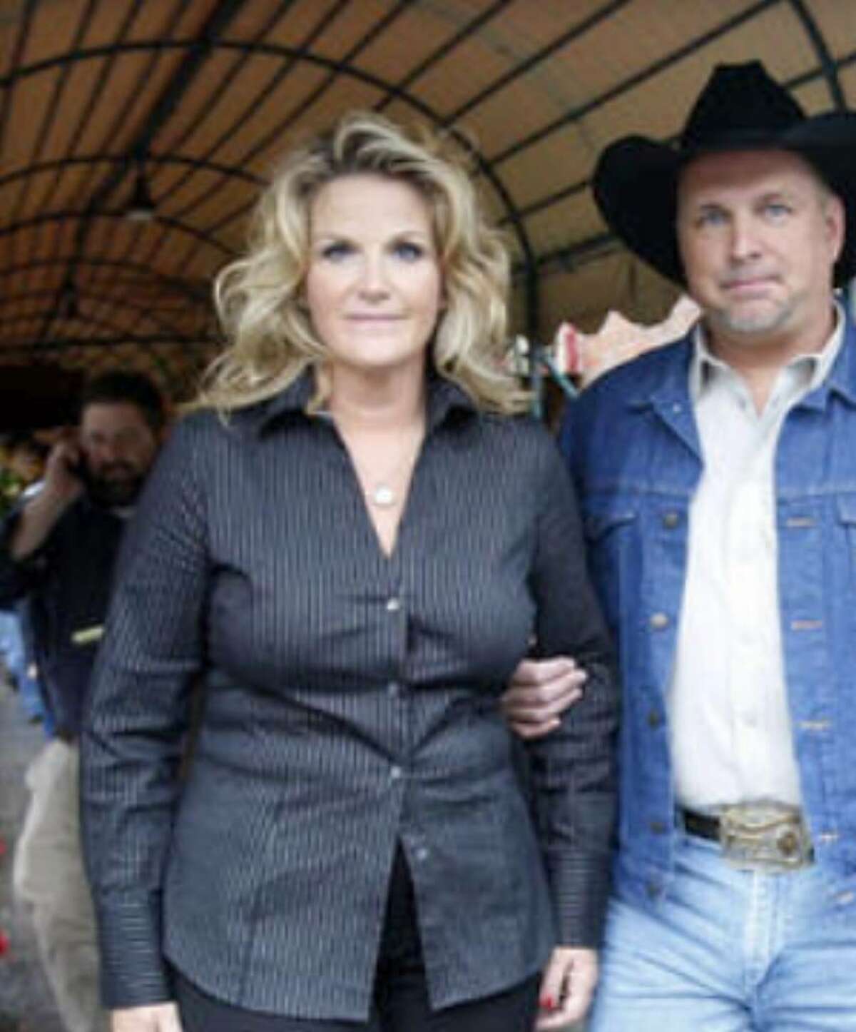 “An icon for all parents”: That's how one reader views country music star Garth Brooks, with wife and fellow performer Trisha Yearwood.