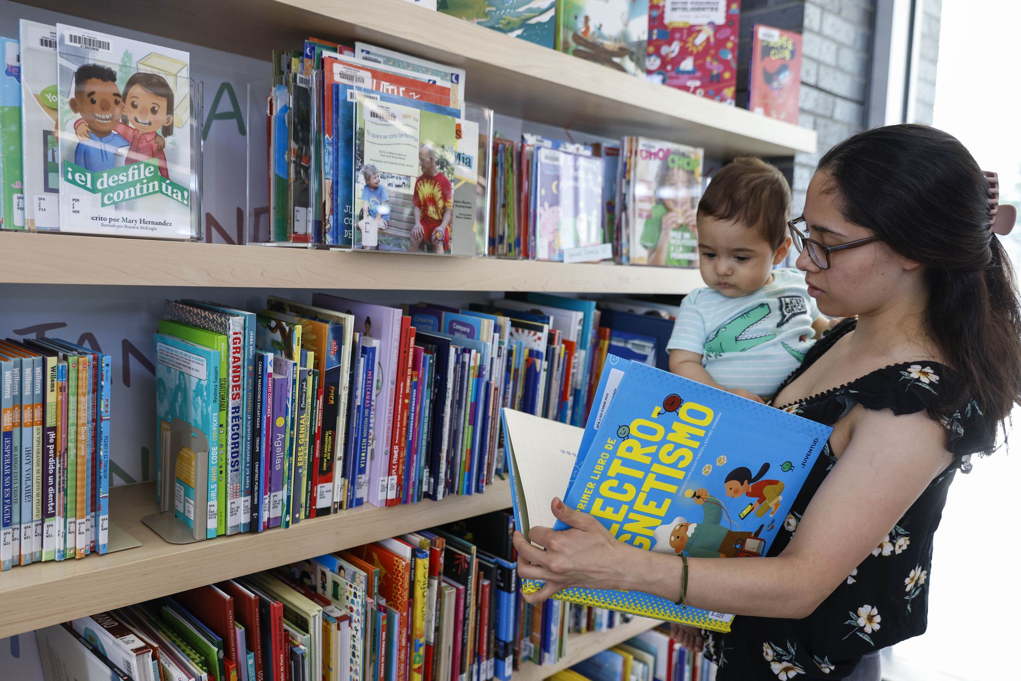 Dallas beefs up effort to provide services in more languages