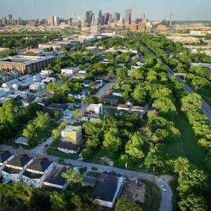 How does housing affordability shape the North Texas miracle?