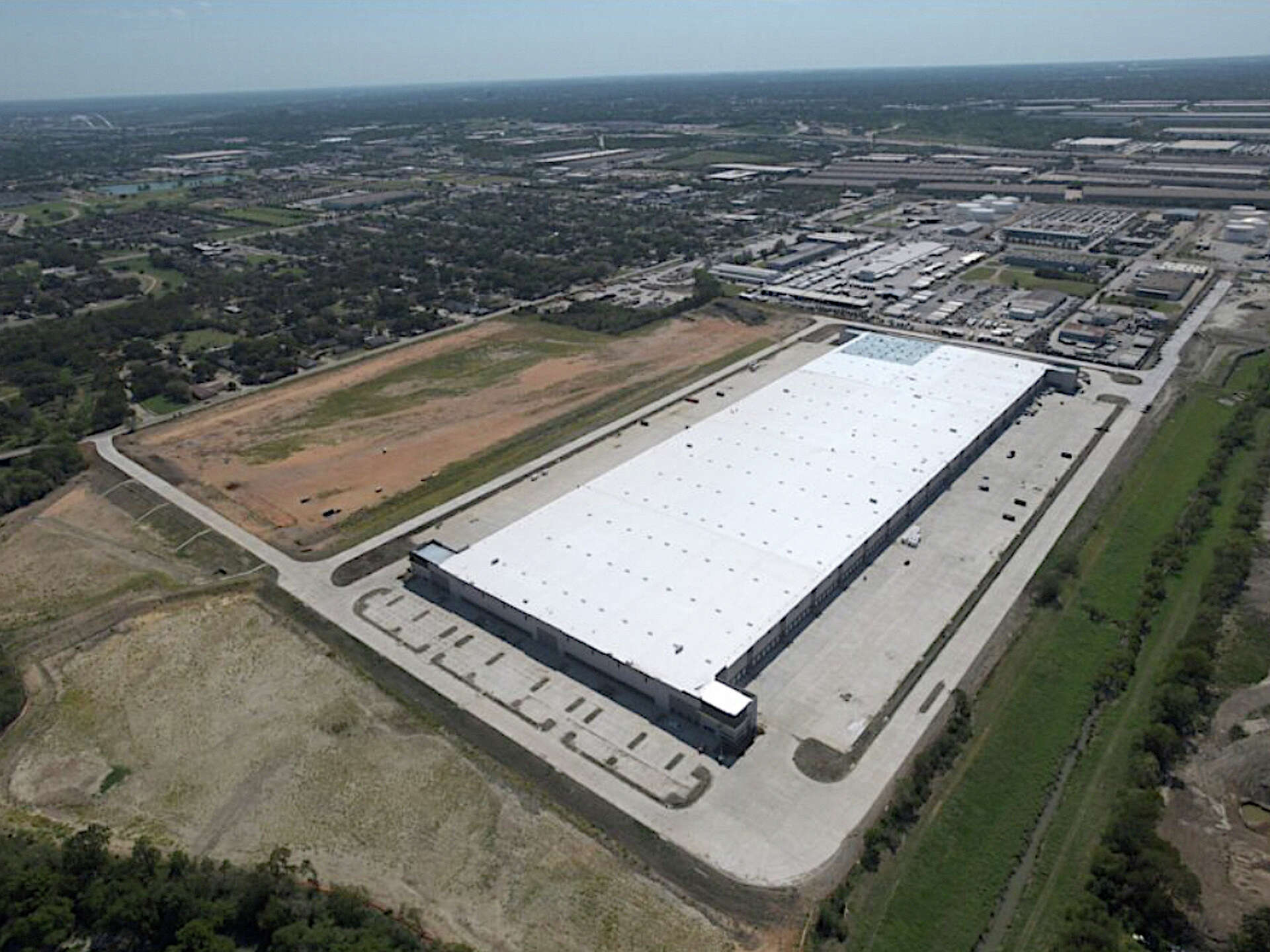 Two buildings coming in West Dallas business park