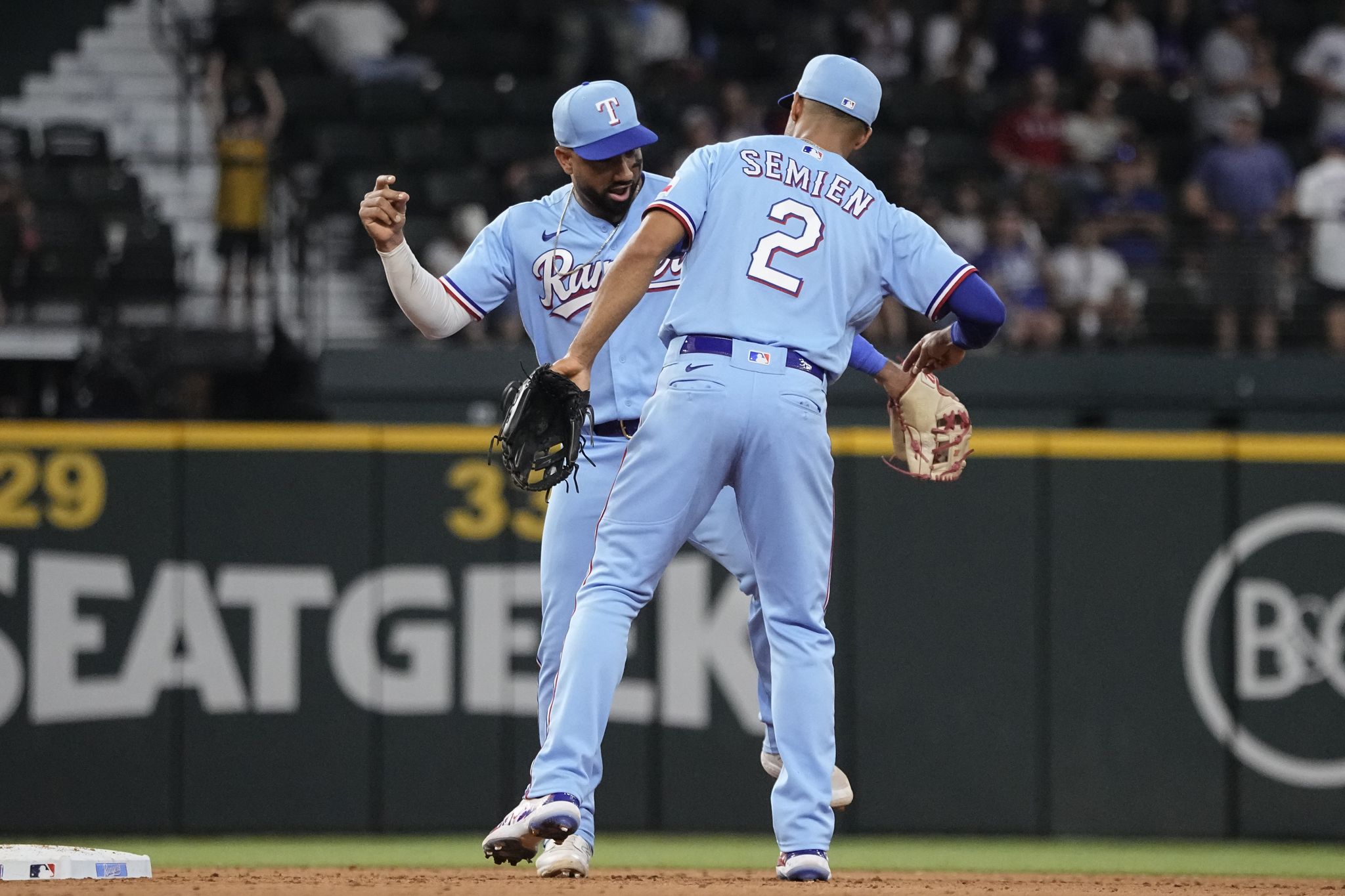 Cod's Vs Rangers Texas Rangers salvage series vs. LA Dodgers with comeback win