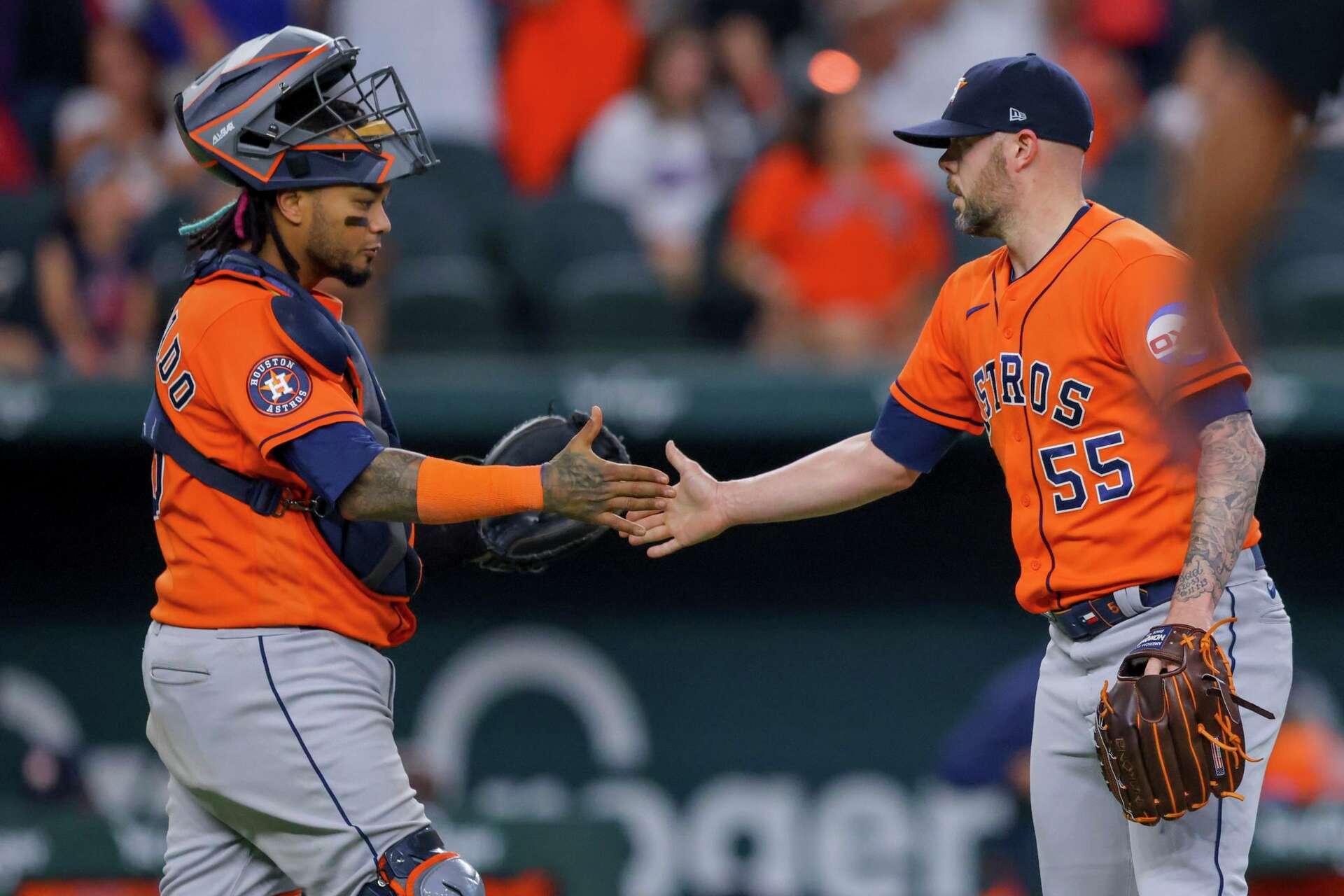 Texas Rangers' lingering issues have Houston Astros creeping in AL West