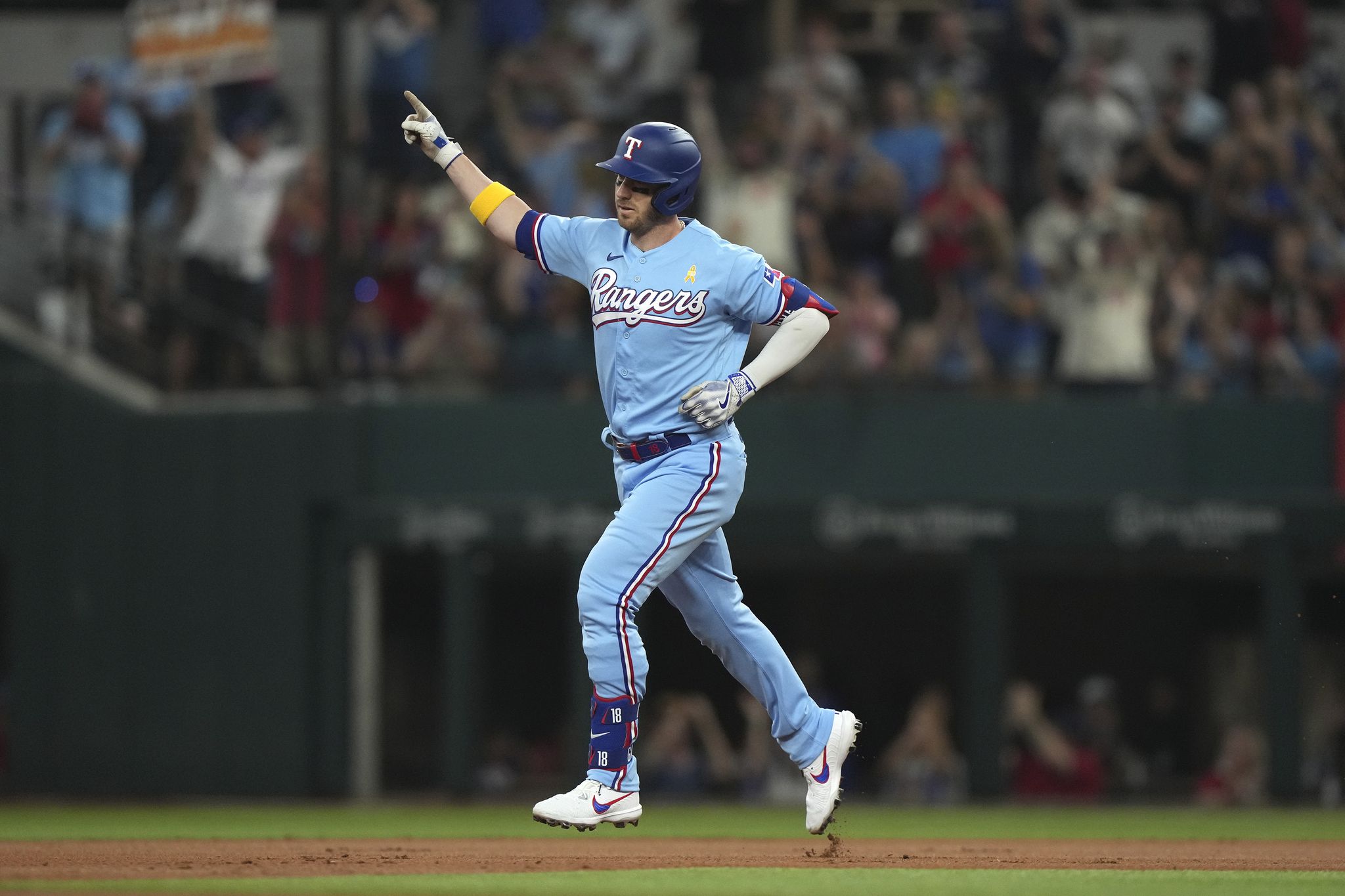 Garver Tx Ranger Confidence, consistency lead to career day for Rangers' Garver