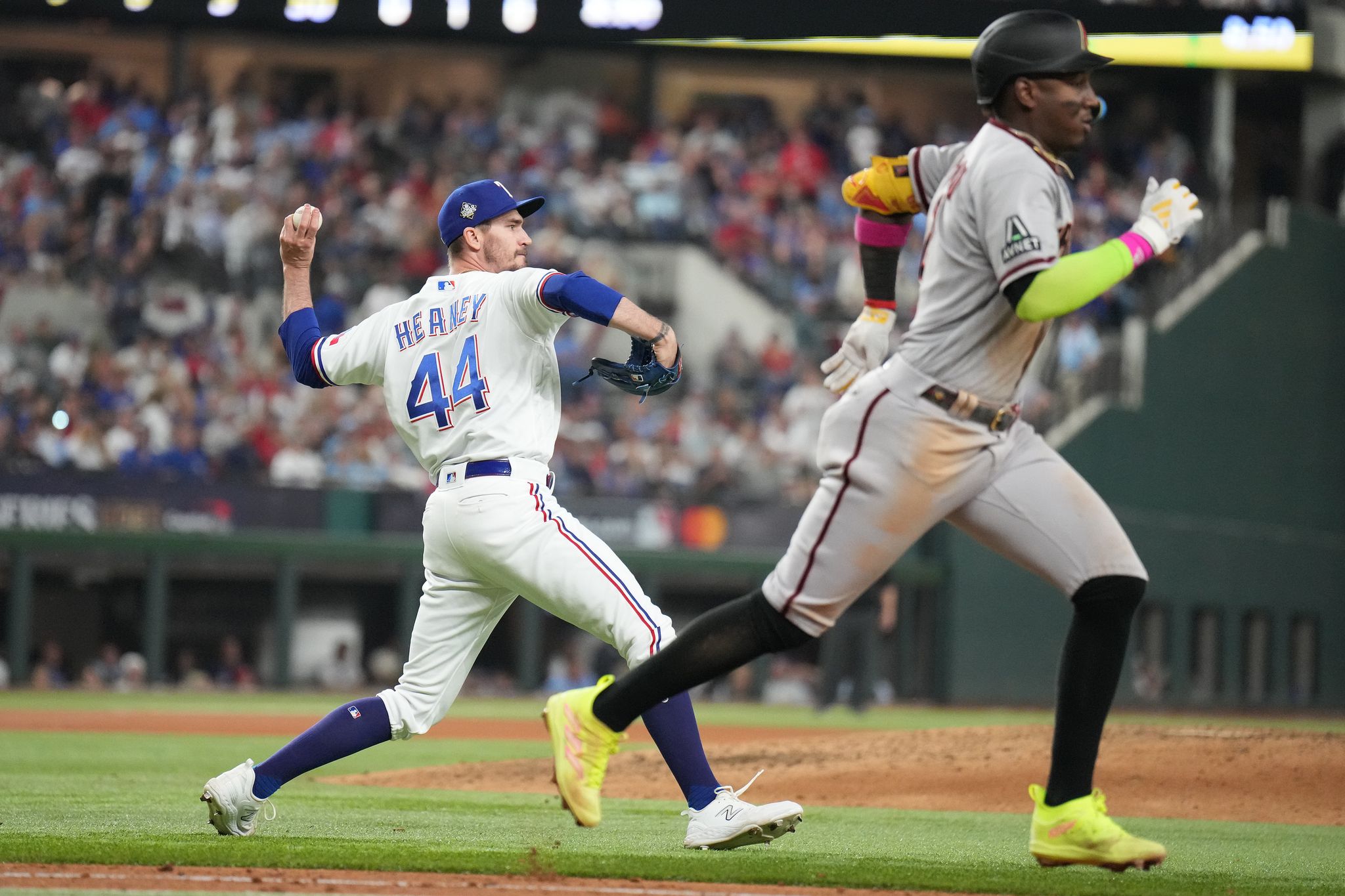 Cómo ver el Rangers vs. Diamondbacks, Juego 3 de la Serie Mundial