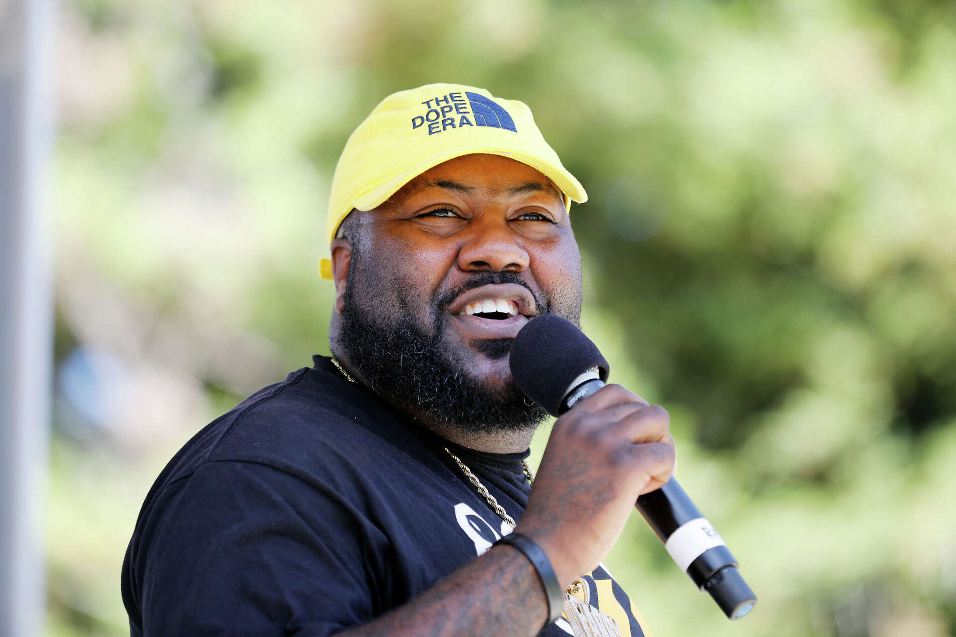 Yaklyn Rapper Bay Area musician’s clothing store destroyed in 3-alarm fire