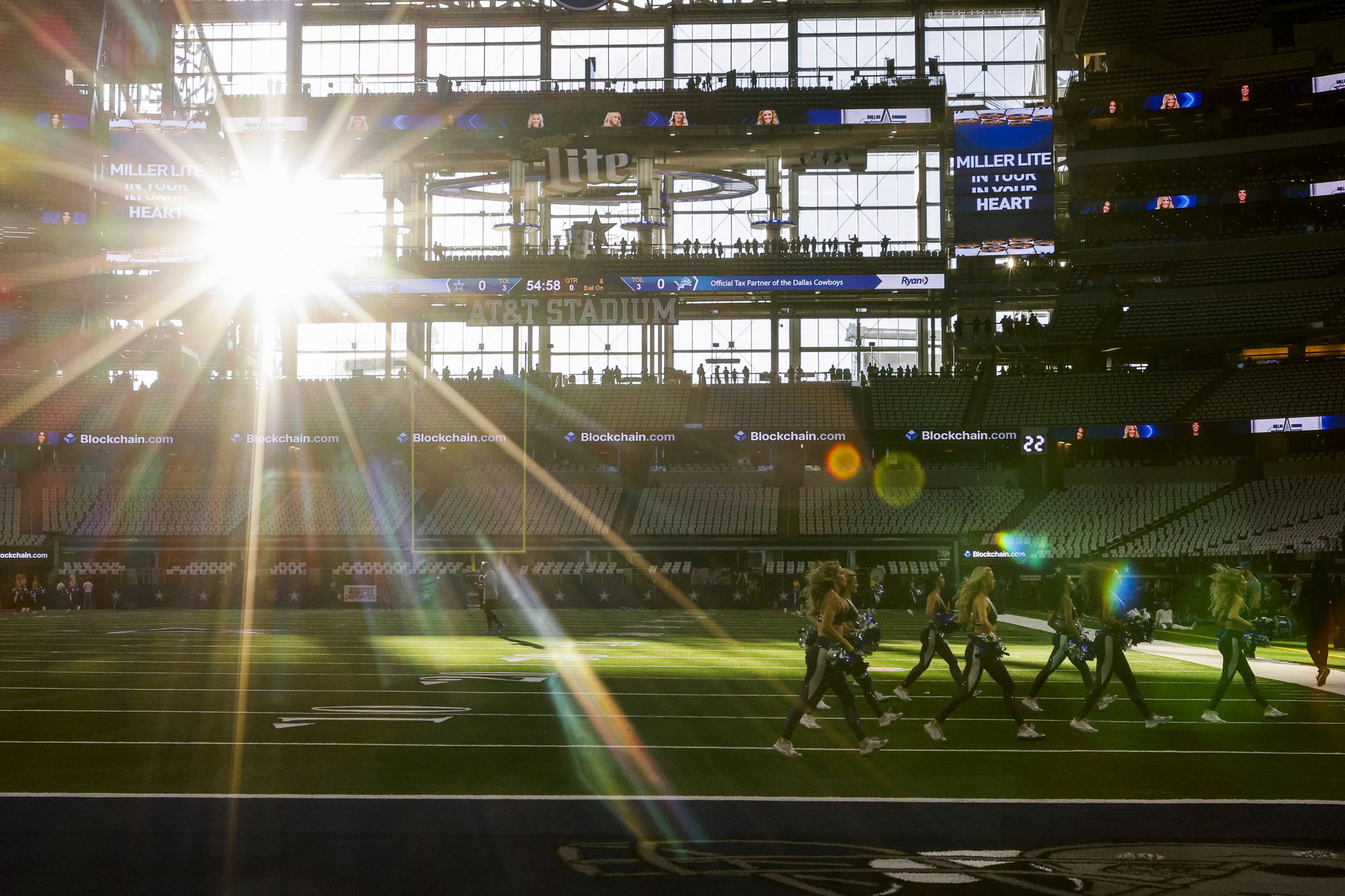 Is Jerry Jones considering tinted windows at AT&T Stadium for 2026?