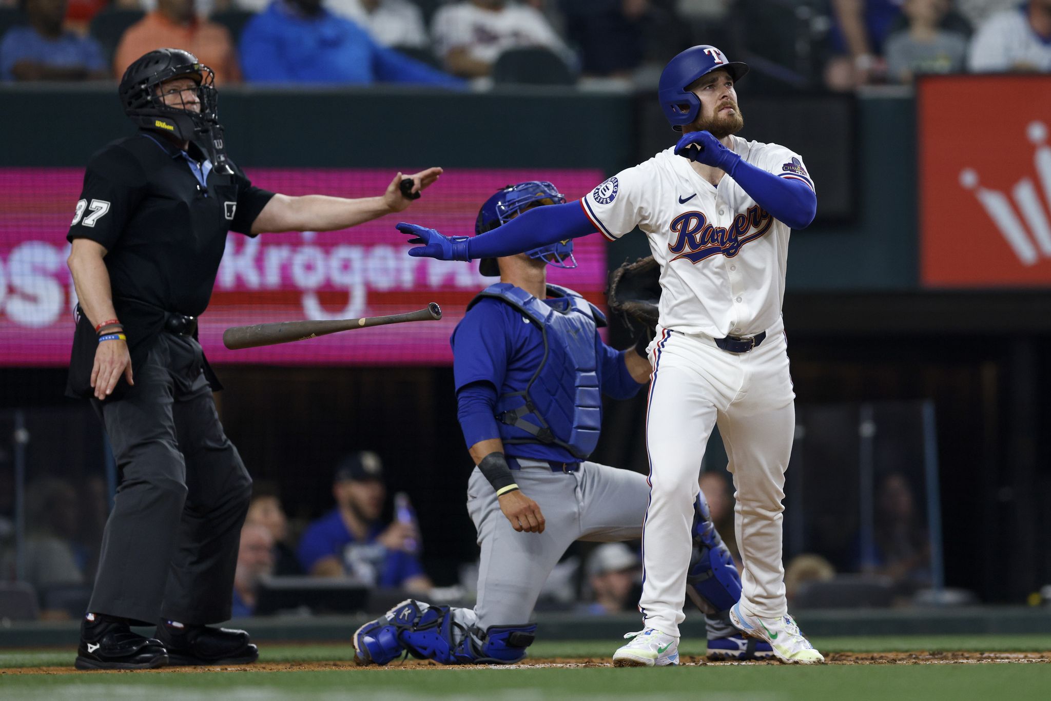 Jared Walsh homers, doubles in Rangers debut