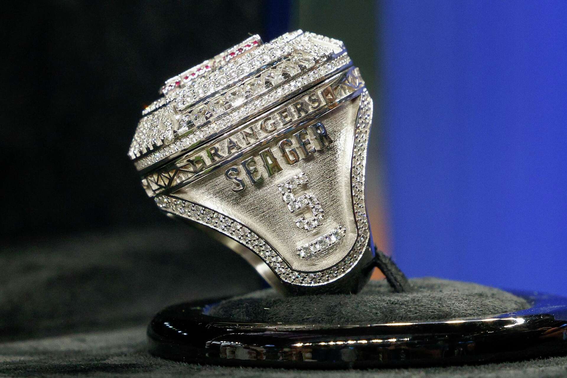 A first look at the Texas Rangers' World Series championship rings