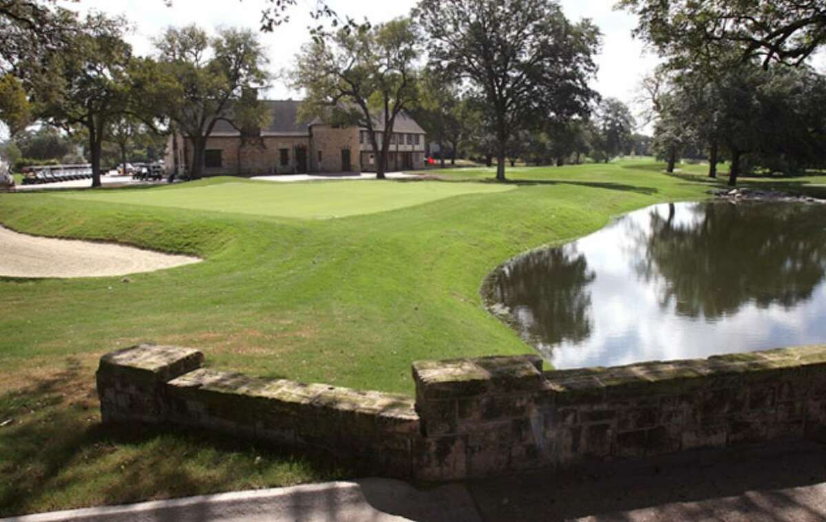 The squared-off 18th green sits close to the historic clubhouse at Brackenridge Golf Course, the crown jewel of MGA-SA's renovation projects.