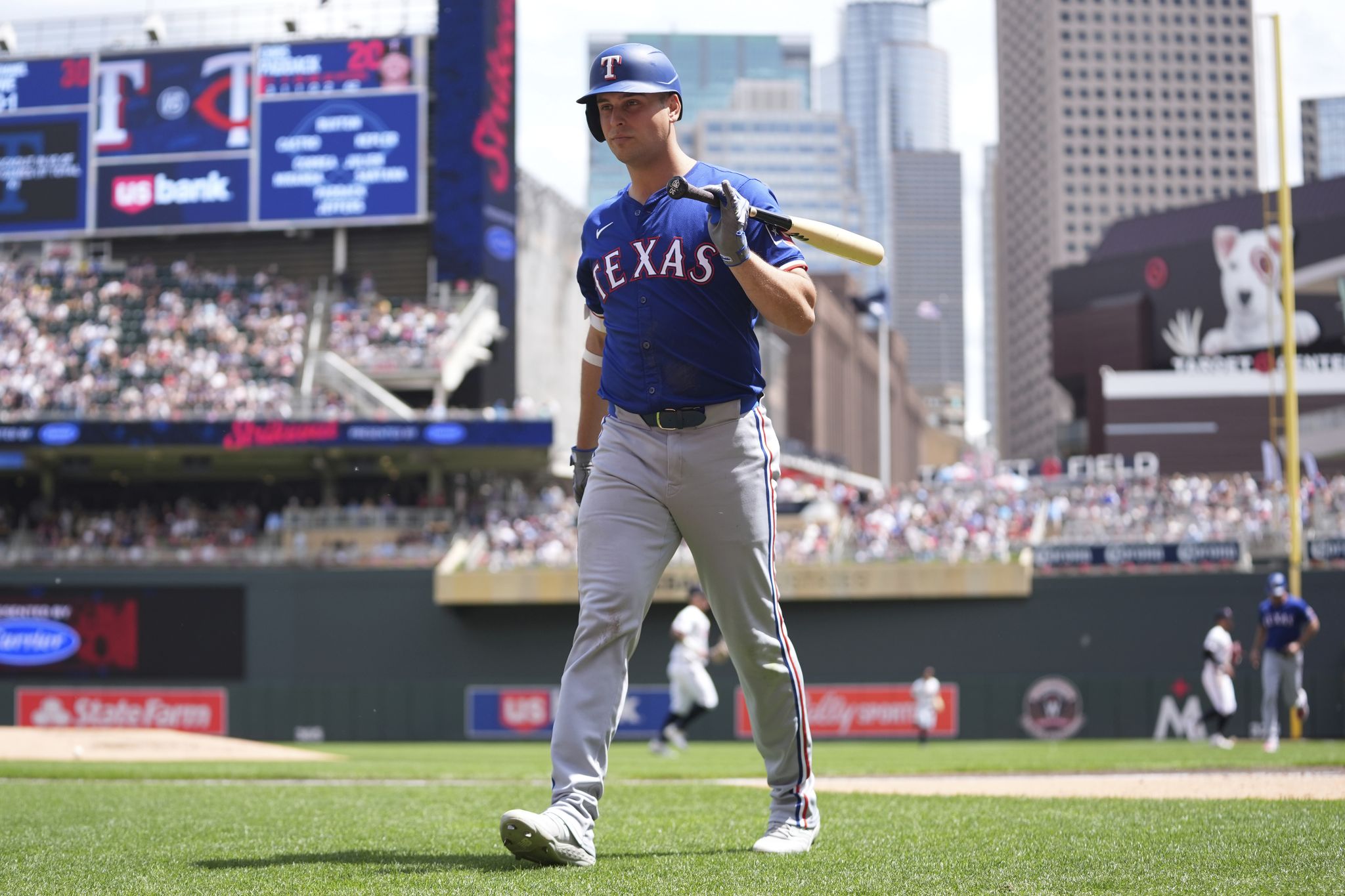 The Dirt: What's missing from the Rangers' offense? A No. 3 hitter