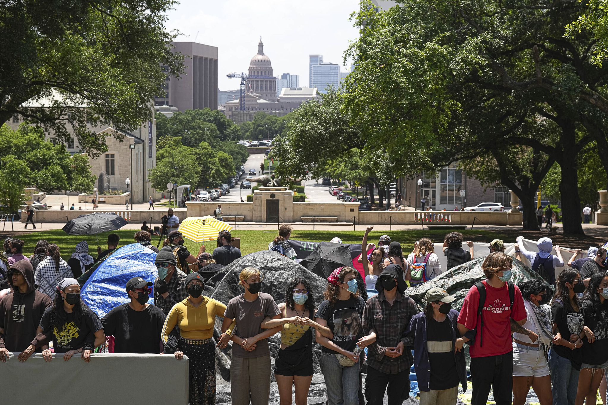 Ut Austin Riots UT Austin: Over half arrested in Palestinian protest had no UT ties