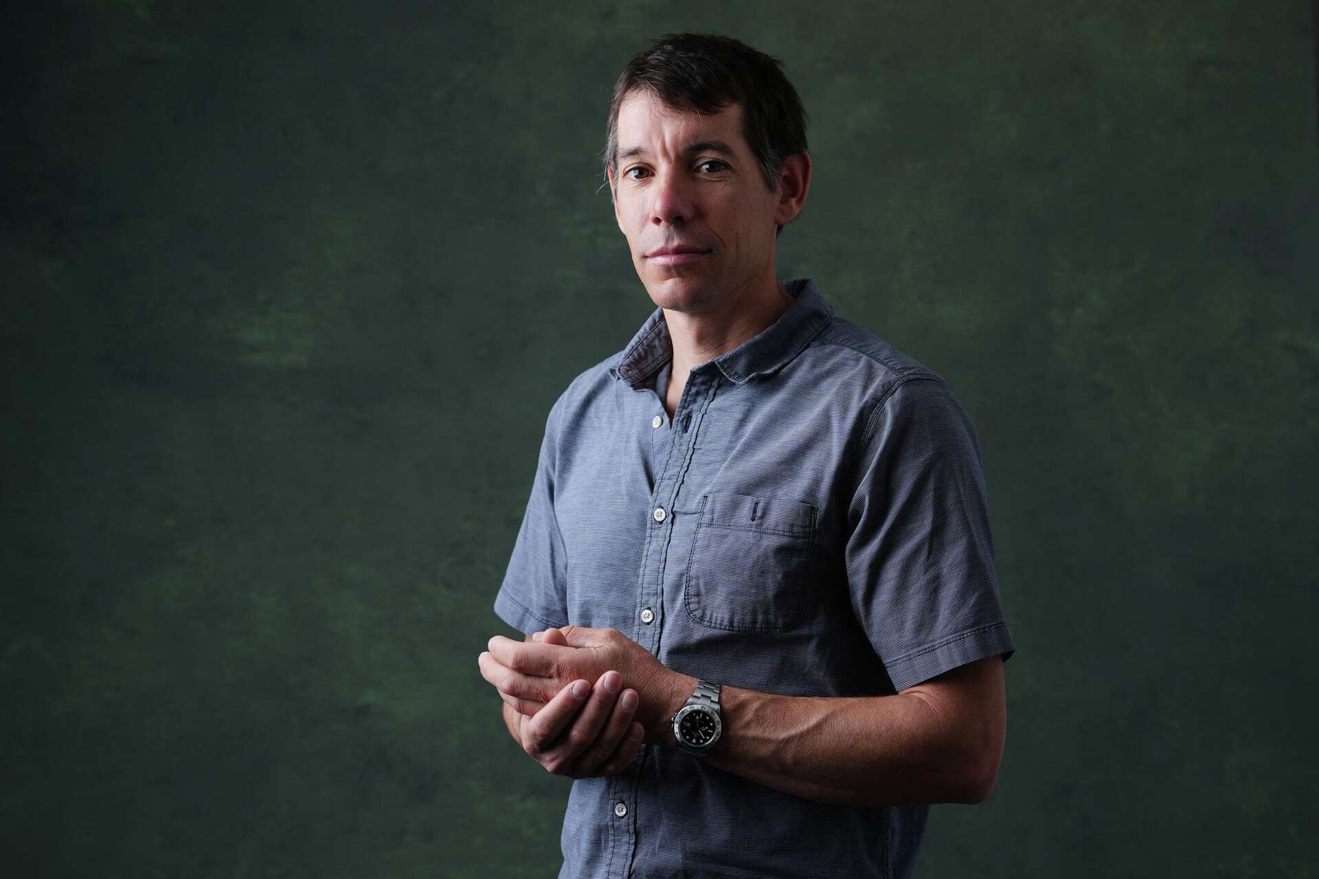 Alex 101 Camera Alex Honnold is climbing Taipei 101 with no ropes, live on TV. It's ...