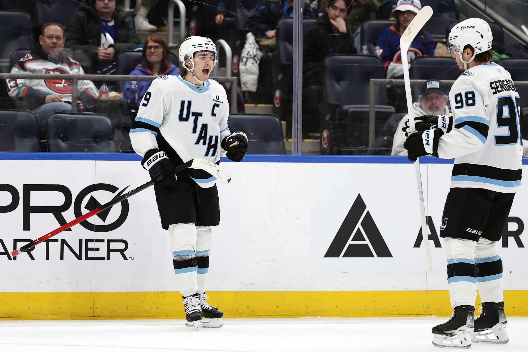 Clayton Keller's 2 late goals rally Mammoth past Flyers for 5-4 OT victory