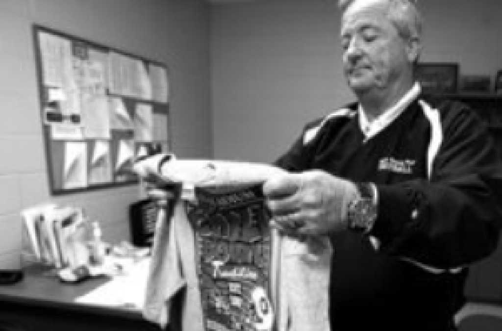 Fox Tech vs. Lanier Adios, Chili Bowl