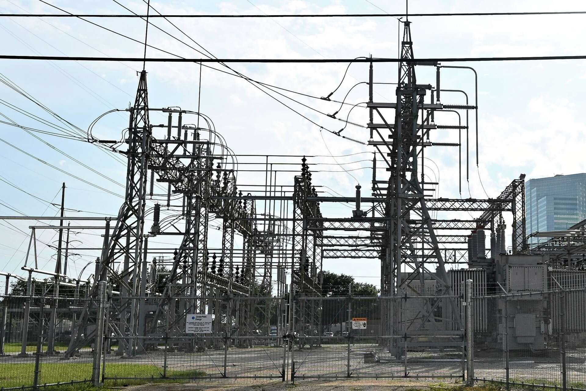 Texas restaurants sue utility CenterPoint over response to Hurricane Beryl