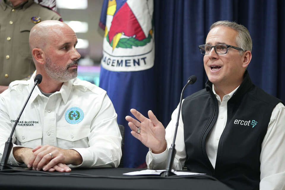 Abbott declares disaster as Texas braces for winter storm