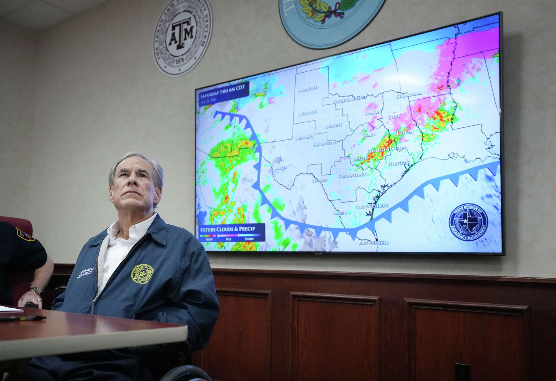 Abbott declares disaster as Texas braces for winter storm