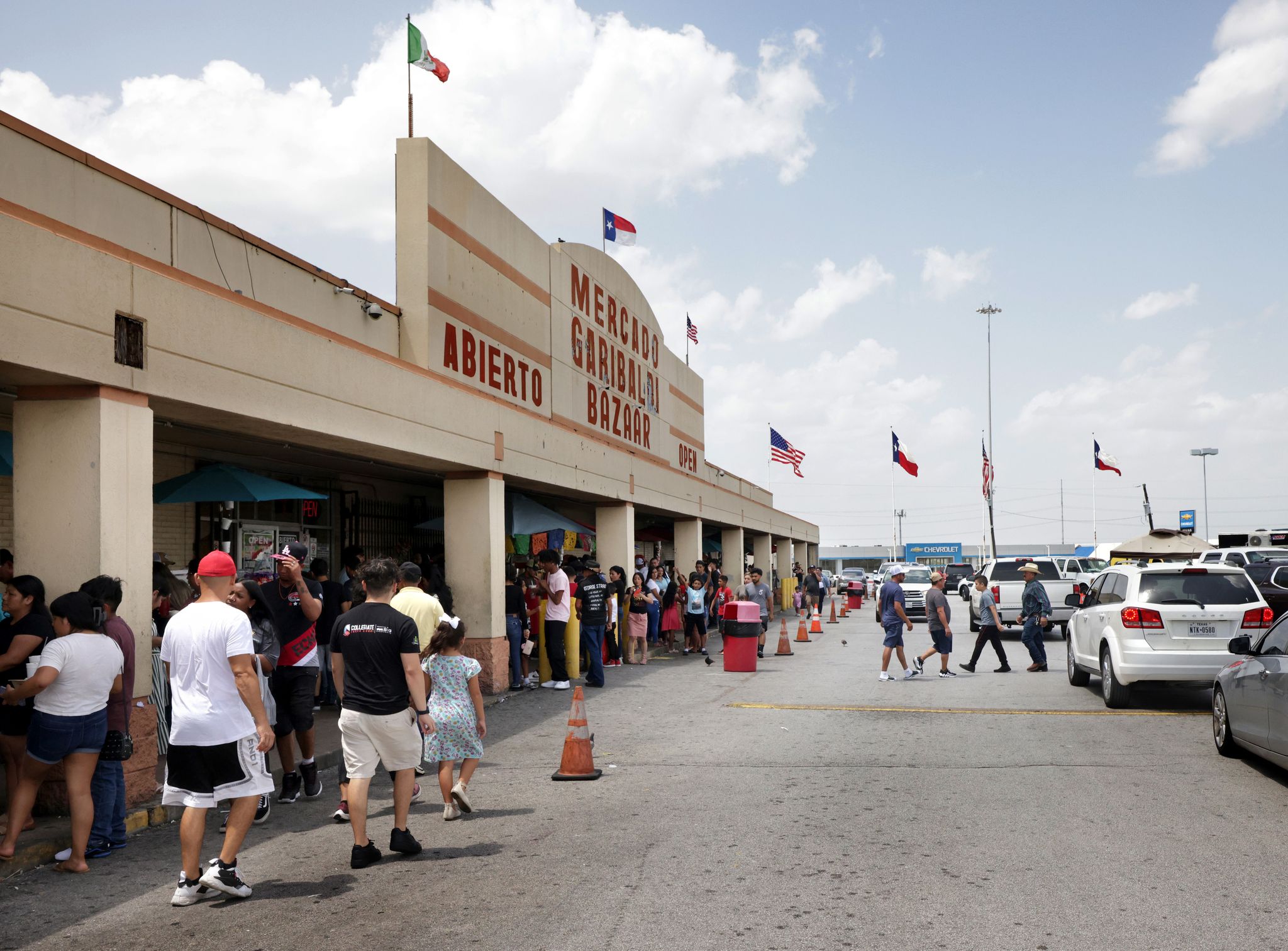 Garibaldi Bazaar in East Dallas could be replaced with a Home Depot