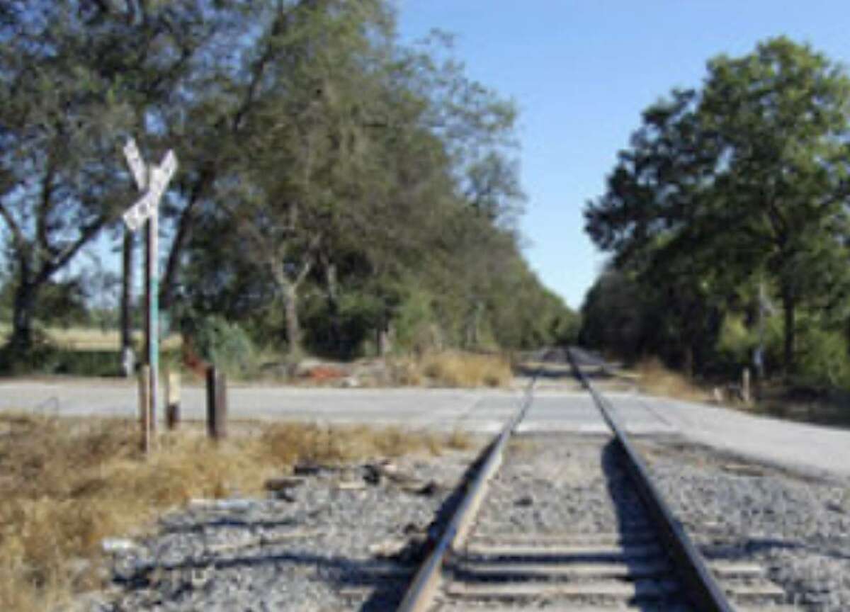 A photo of the “haunted” railroad tracks at Shane and Villamain roads.
