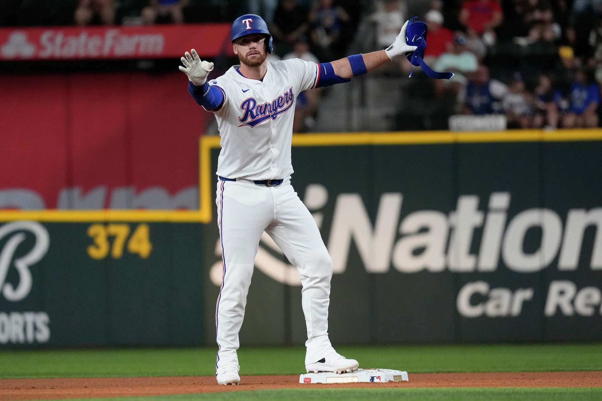 C Carson Kelly proving to be just what Texas Rangers need