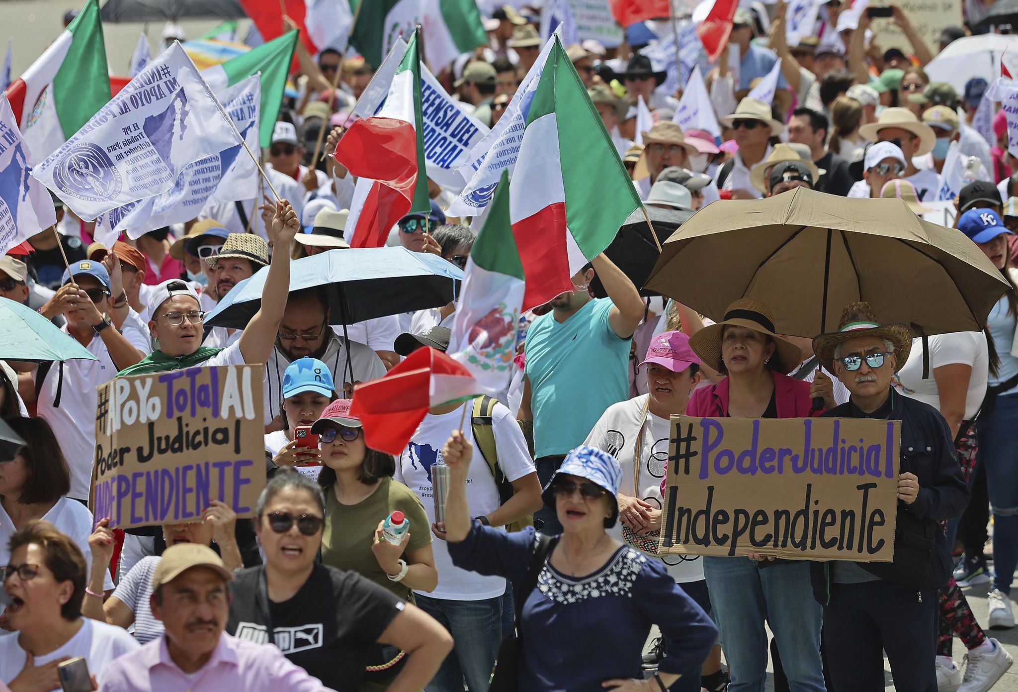 Reformas de AMLO en México buscan desmembrar al poder judicial
