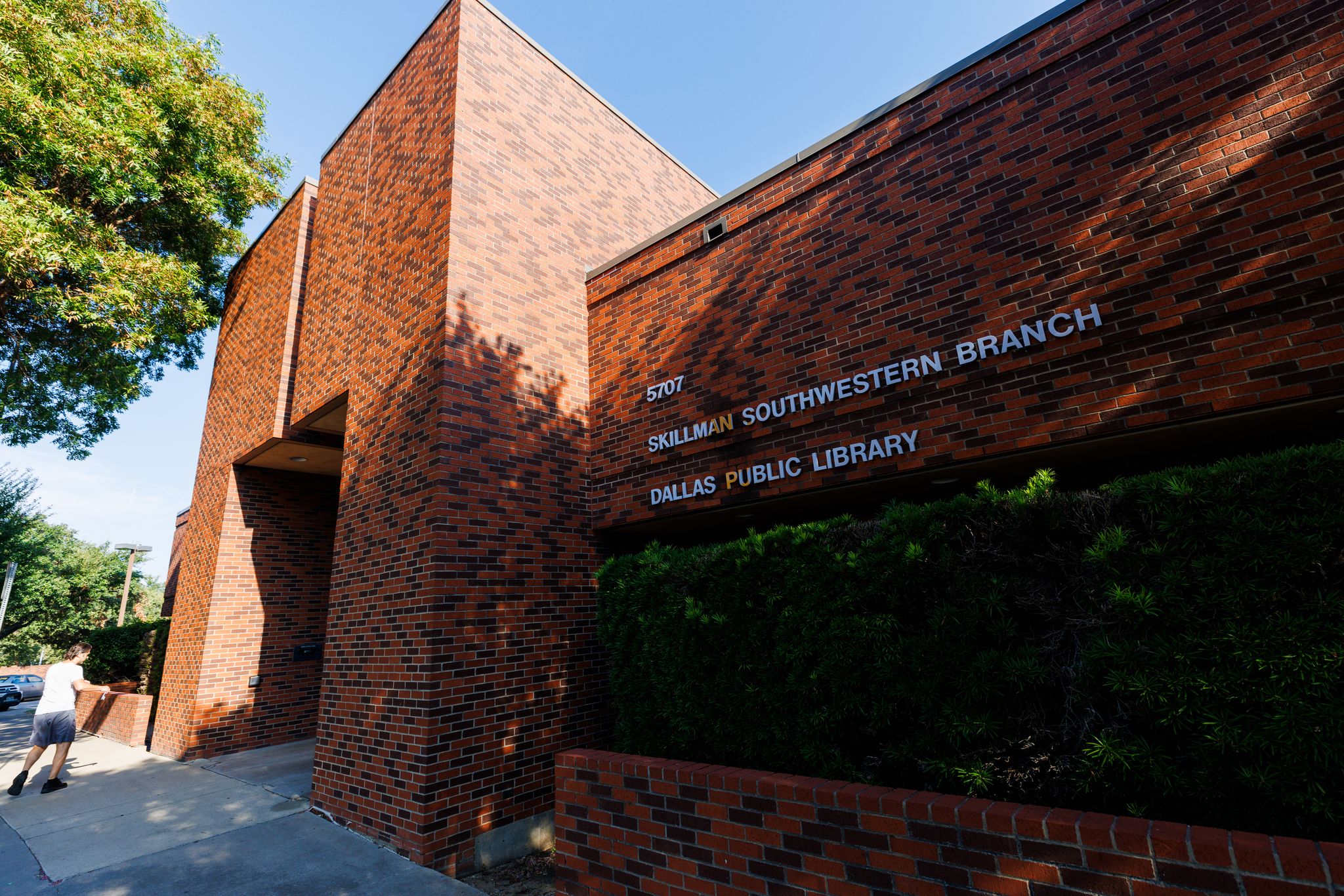 Dallas library could be off the chopping block after public opposition