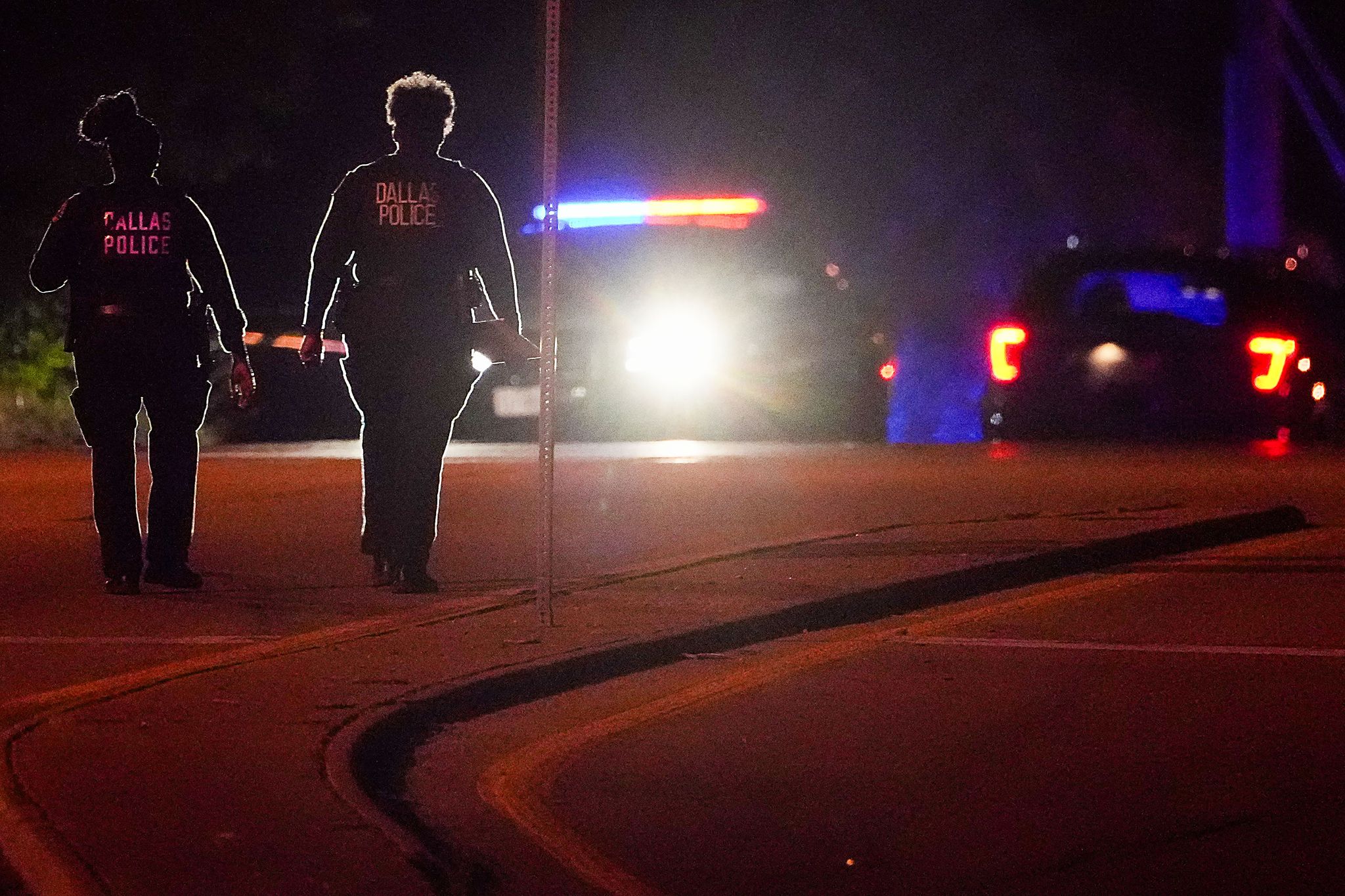 Photos: Dallas police investigate Oak Cliff shooting scene