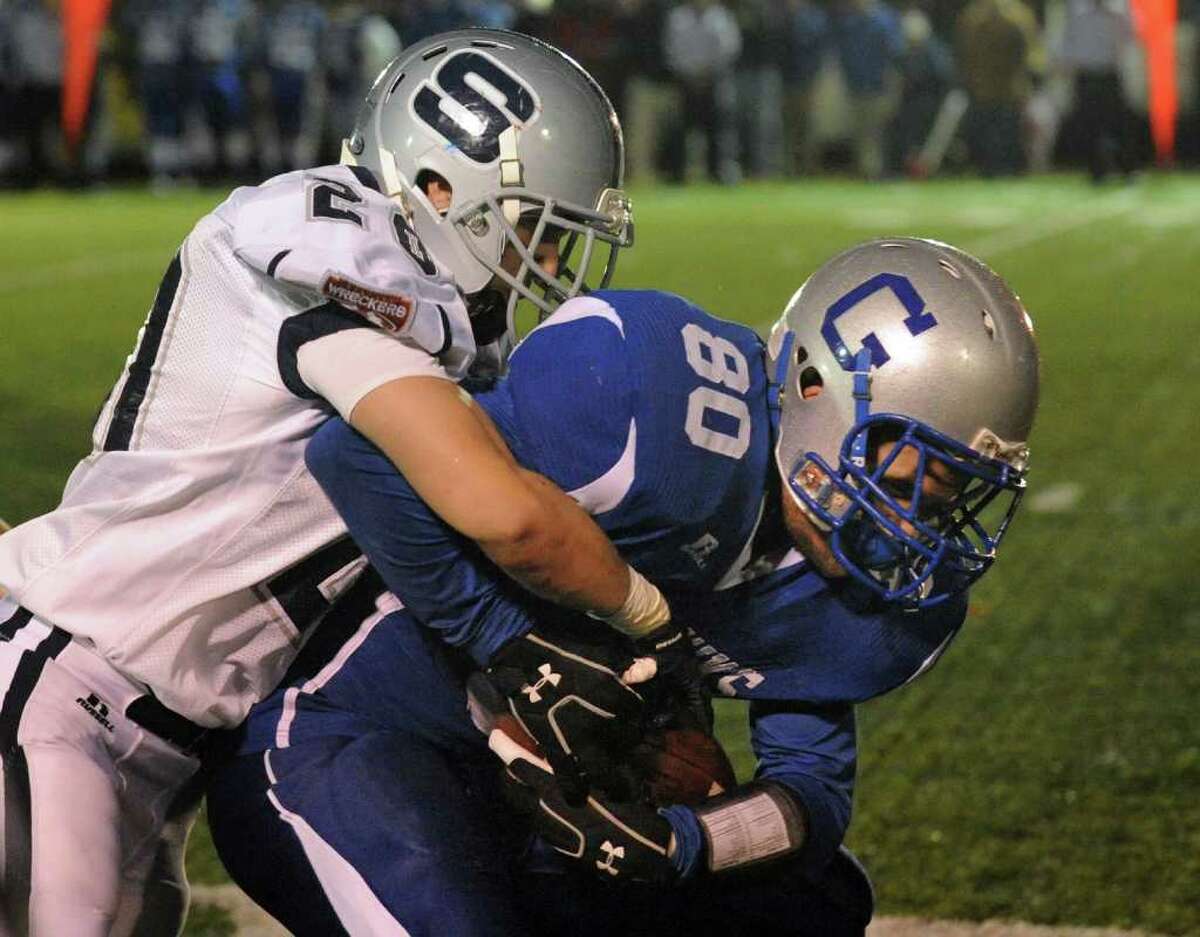 Glastonbury holds off Staples in closing seconds