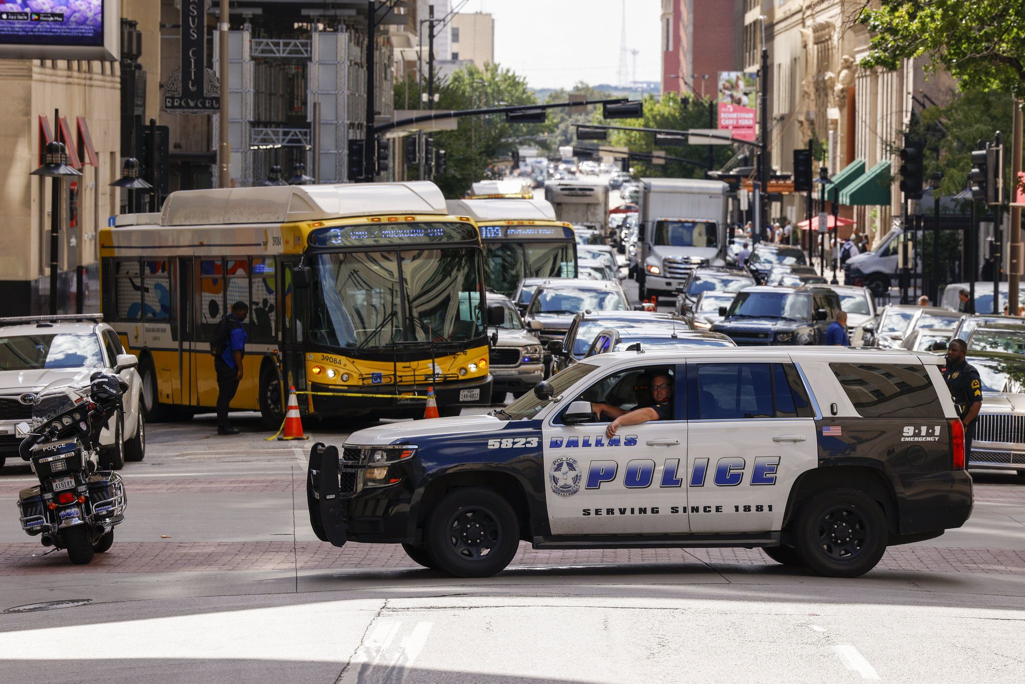 What we know about the shooting in downtown Dallas that wounded 3