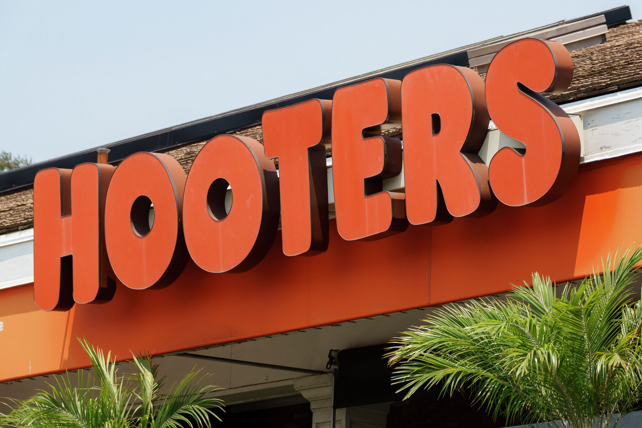 'A head-scratcher': Hooters hoax hits another North Bay town