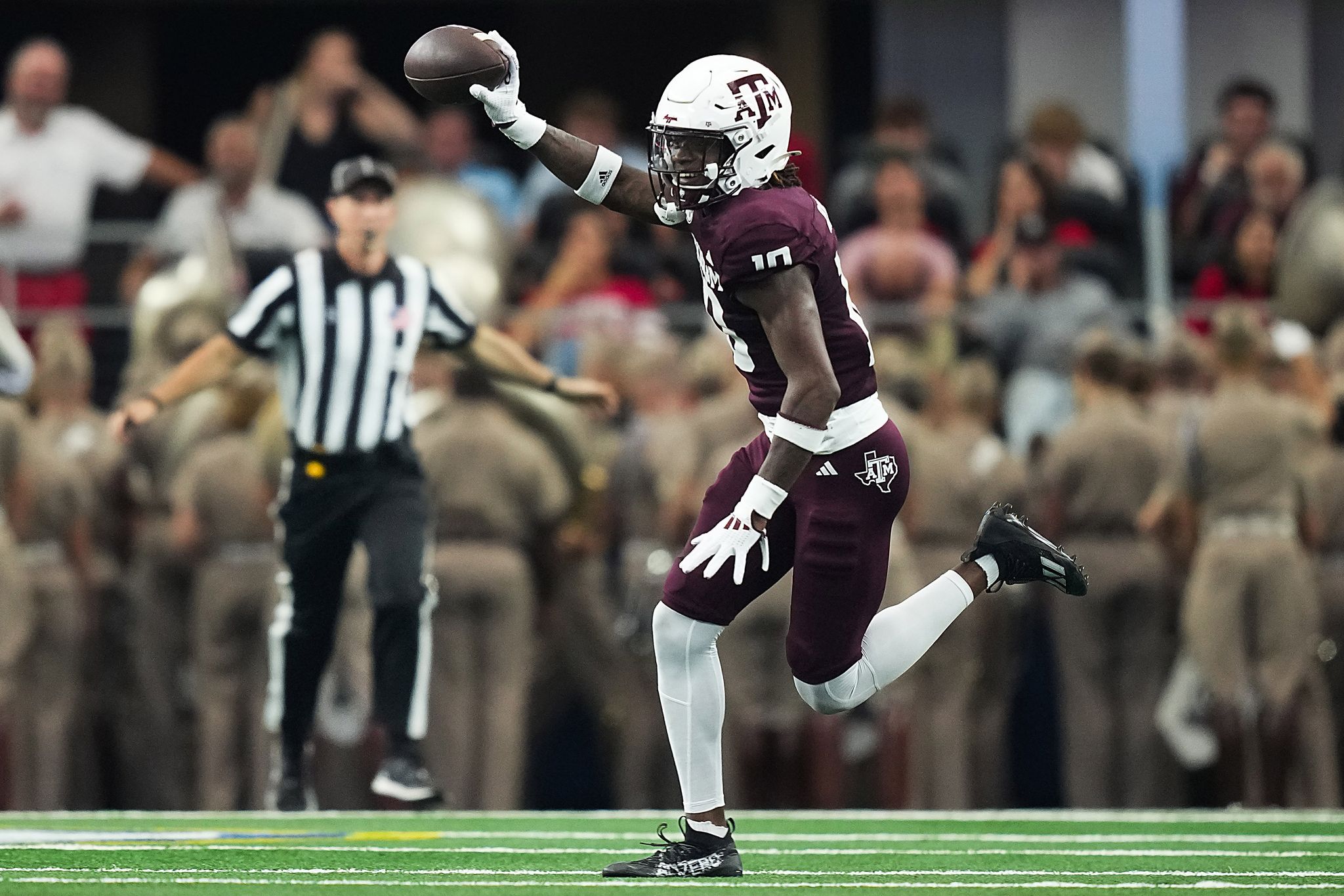 5 takeaways from Texas A&M-Arkansas: Aggies escape thriller in Arlington