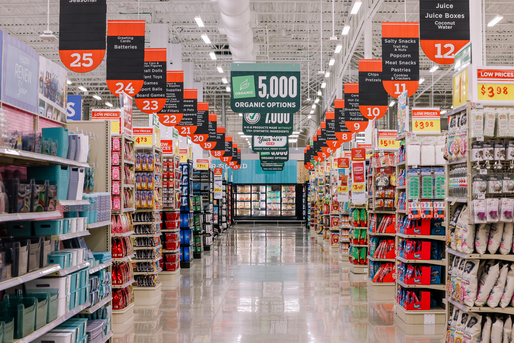 Is Texas' H-E-B popular among the wealthiest shoppers?