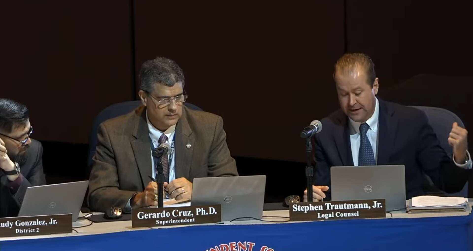 United ISD discusses what deadline is for possible school closures