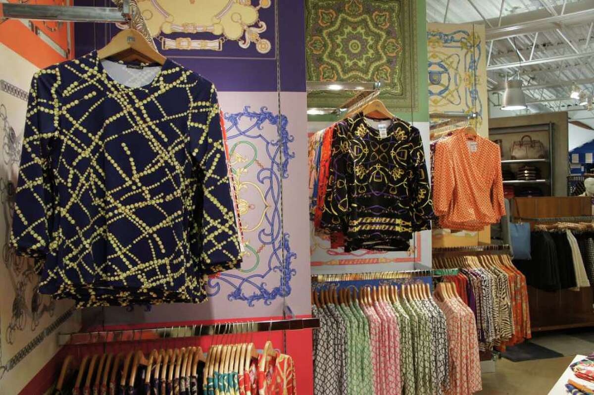 Clothing store J. McLaughlin returns to Westport with new look and location