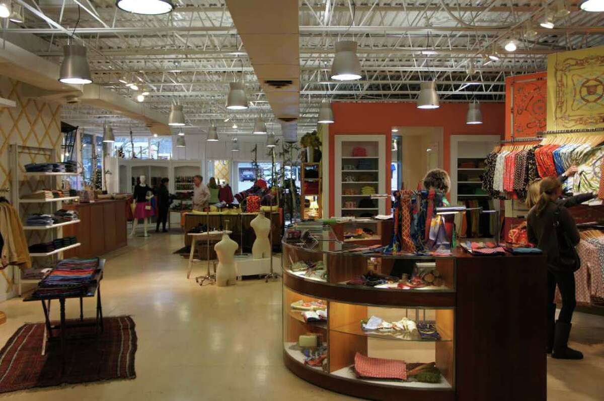 Clothing store J. McLaughlin returns to Westport with new look and location