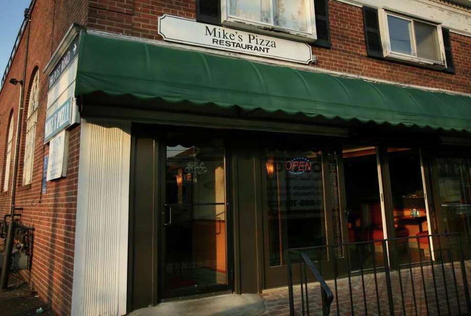 A favorite pizza joint goes upper crust Fairfield