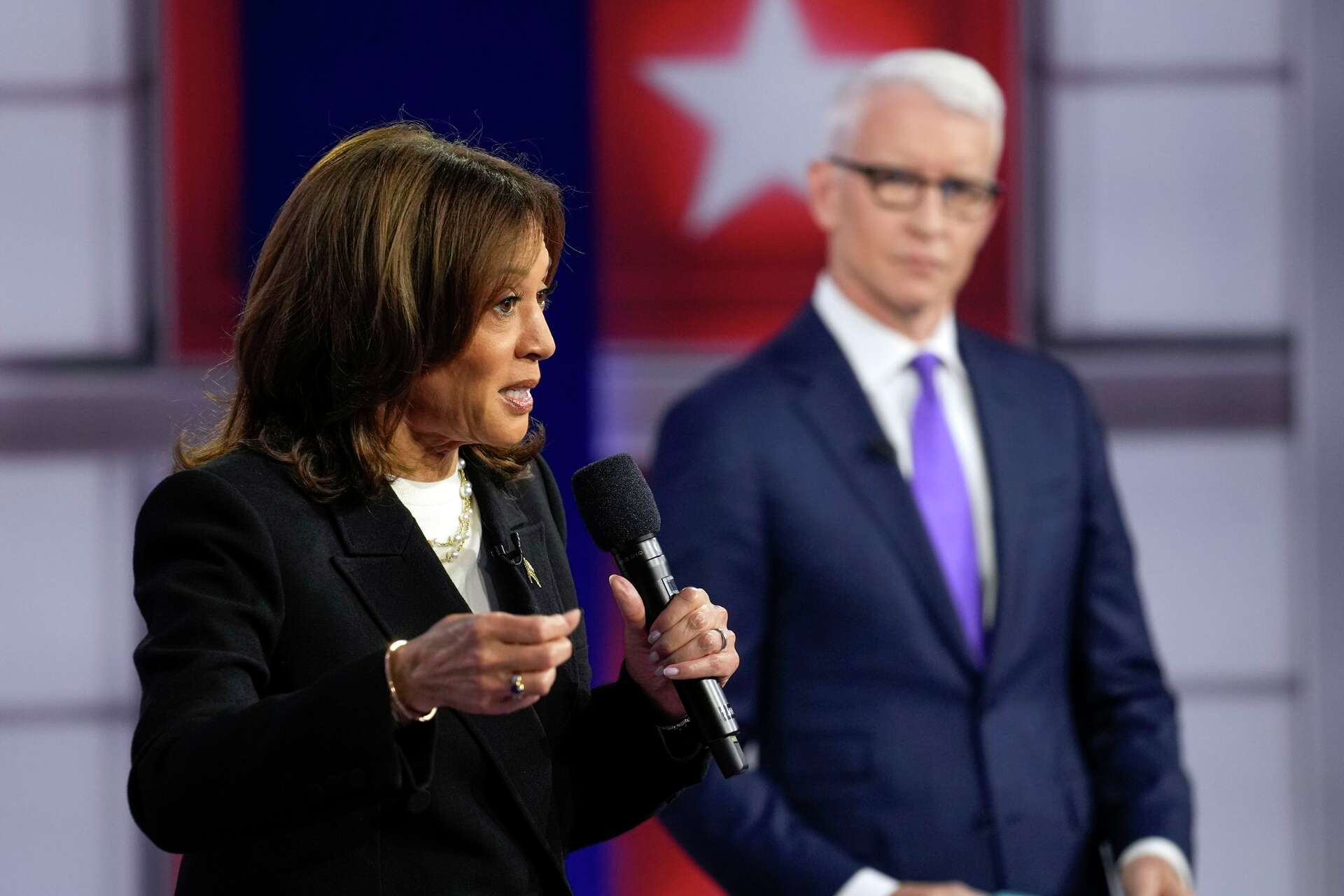 Fact-checking Kamala Harris' CNN town hall in Pennsylvania
