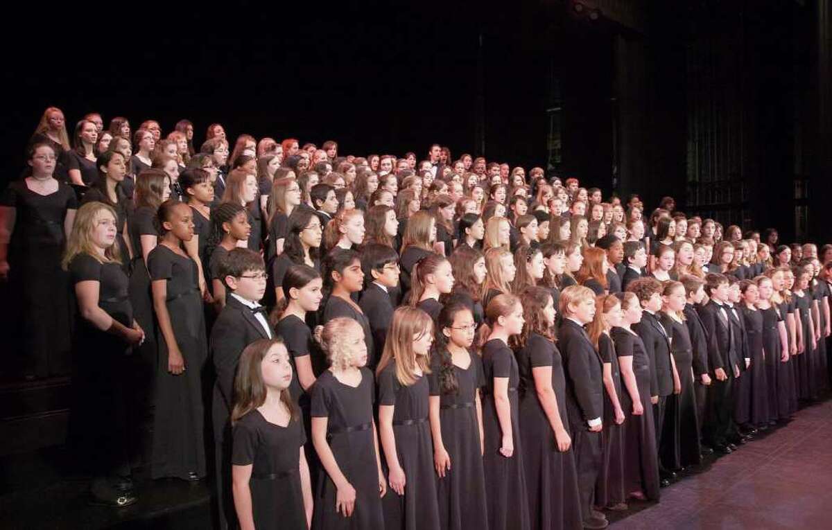The Fairfield County Children’s Choir will kick off its 16th season with a holiday concert at the Klein Memorial Auditorium on Sunday, Dec. 12th. The performance, “Winter Changes,” will feature guest composer David Brunner, who will conduct the choir on his piece “A Song to End All War.”