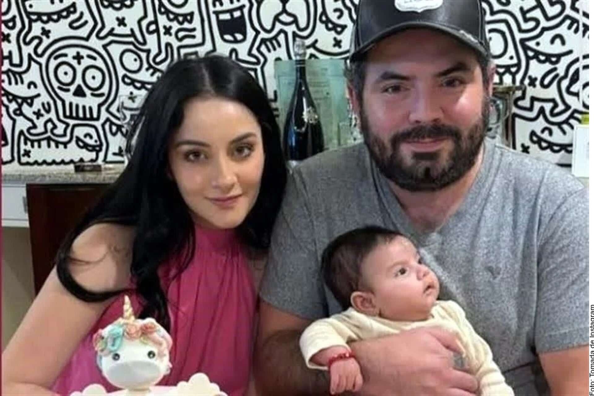 José Eduardo Derbez presume a su hija de 4 meses con una cuenta de ...