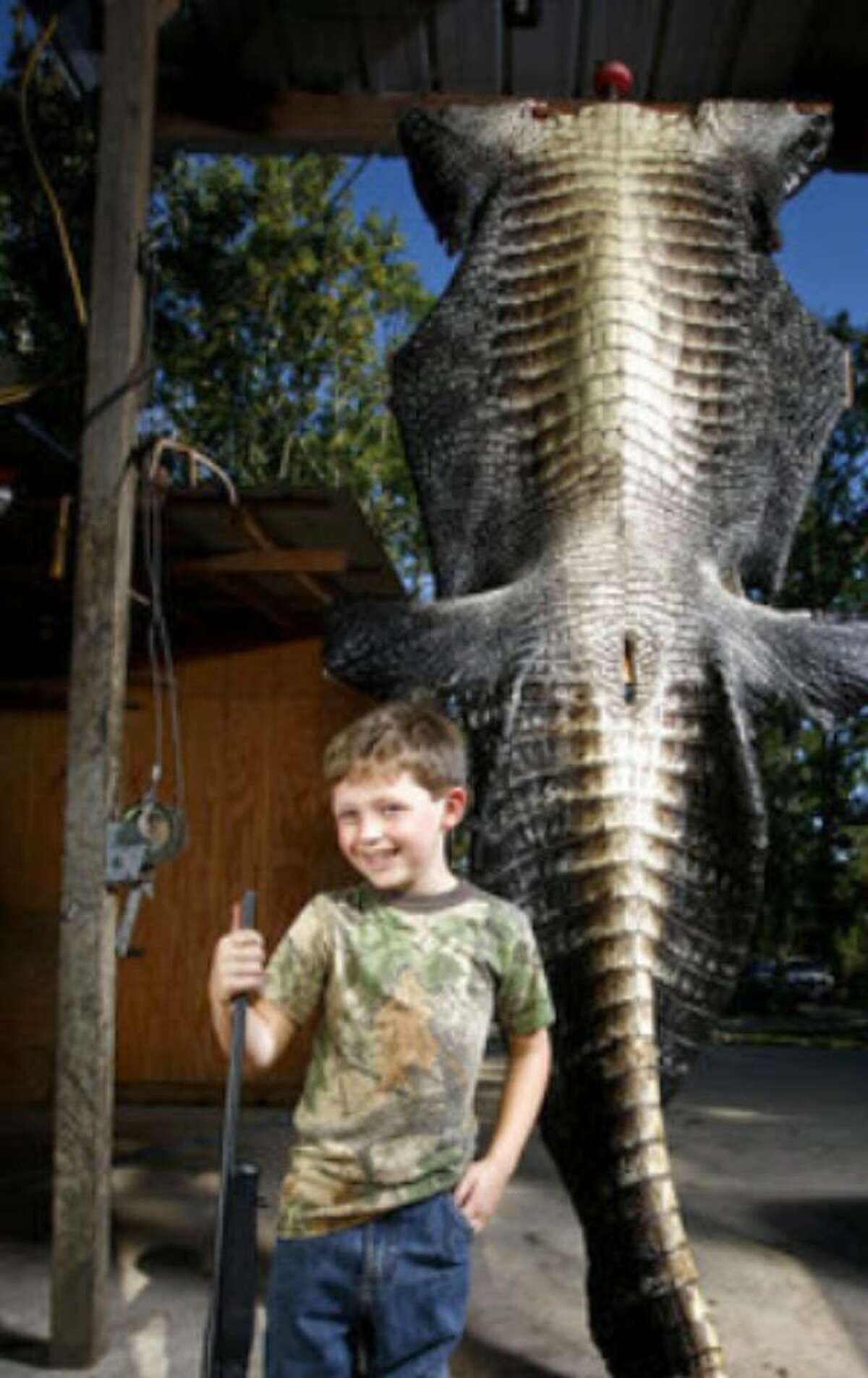 800-pound gator is no match for 5-year-old